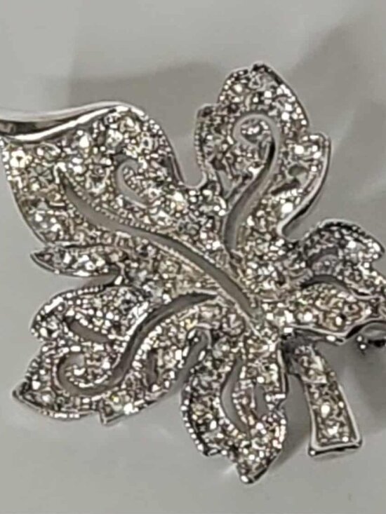 Hedy Jewelry - Vintage Hedy silver-tone metal and rhinestone